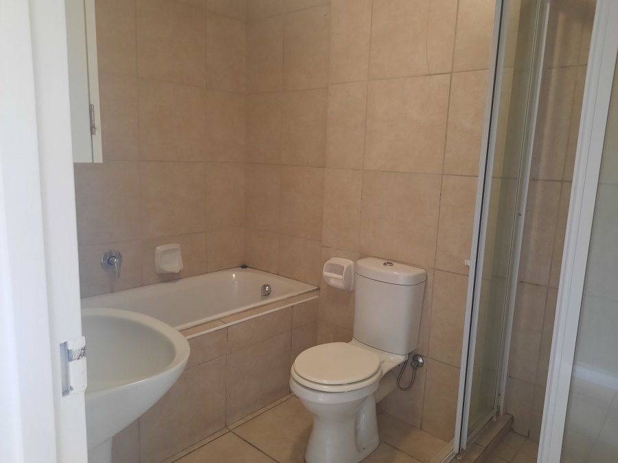 To Let 2 Bedroom Property for Rent in Sonstraal Heights Western Cape